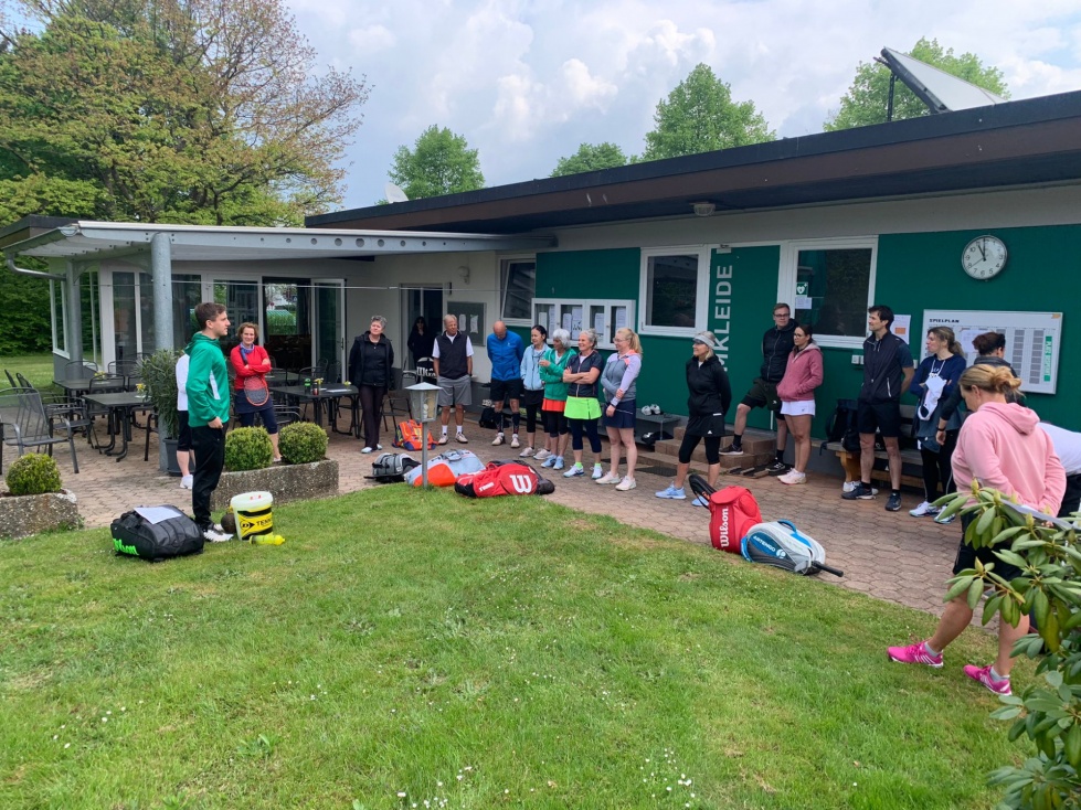 Tennis-Tagescamp am Pfingst-Samstag